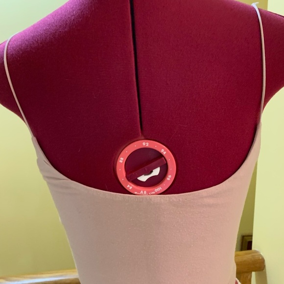 Wilfred String Shoulder Strap Fitted Cropped Camisole - Picture 12 of 13